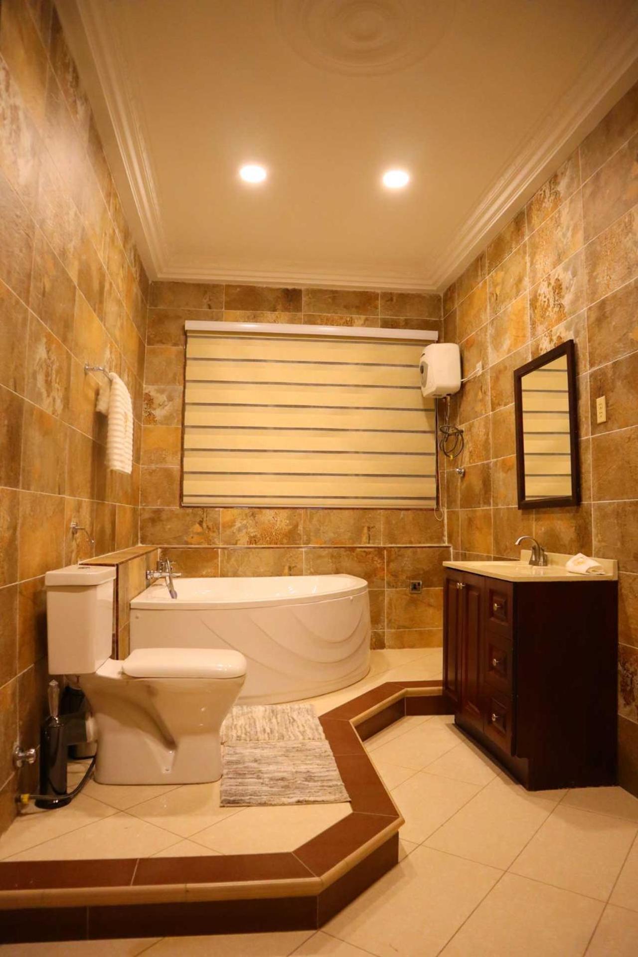 Labev Hotel Κούμασι Εξωτερικό φωτογραφία