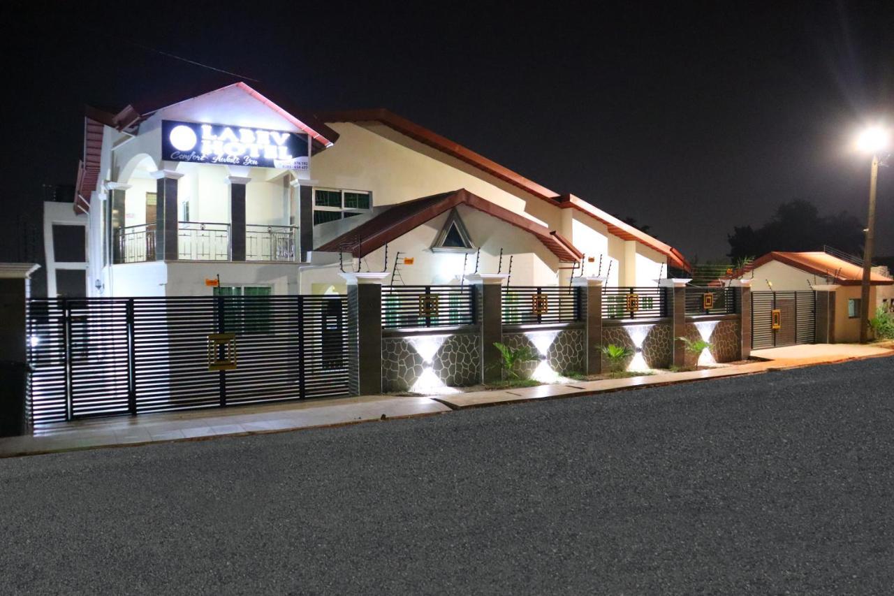 Labev Hotel Κούμασι Εξωτερικό φωτογραφία