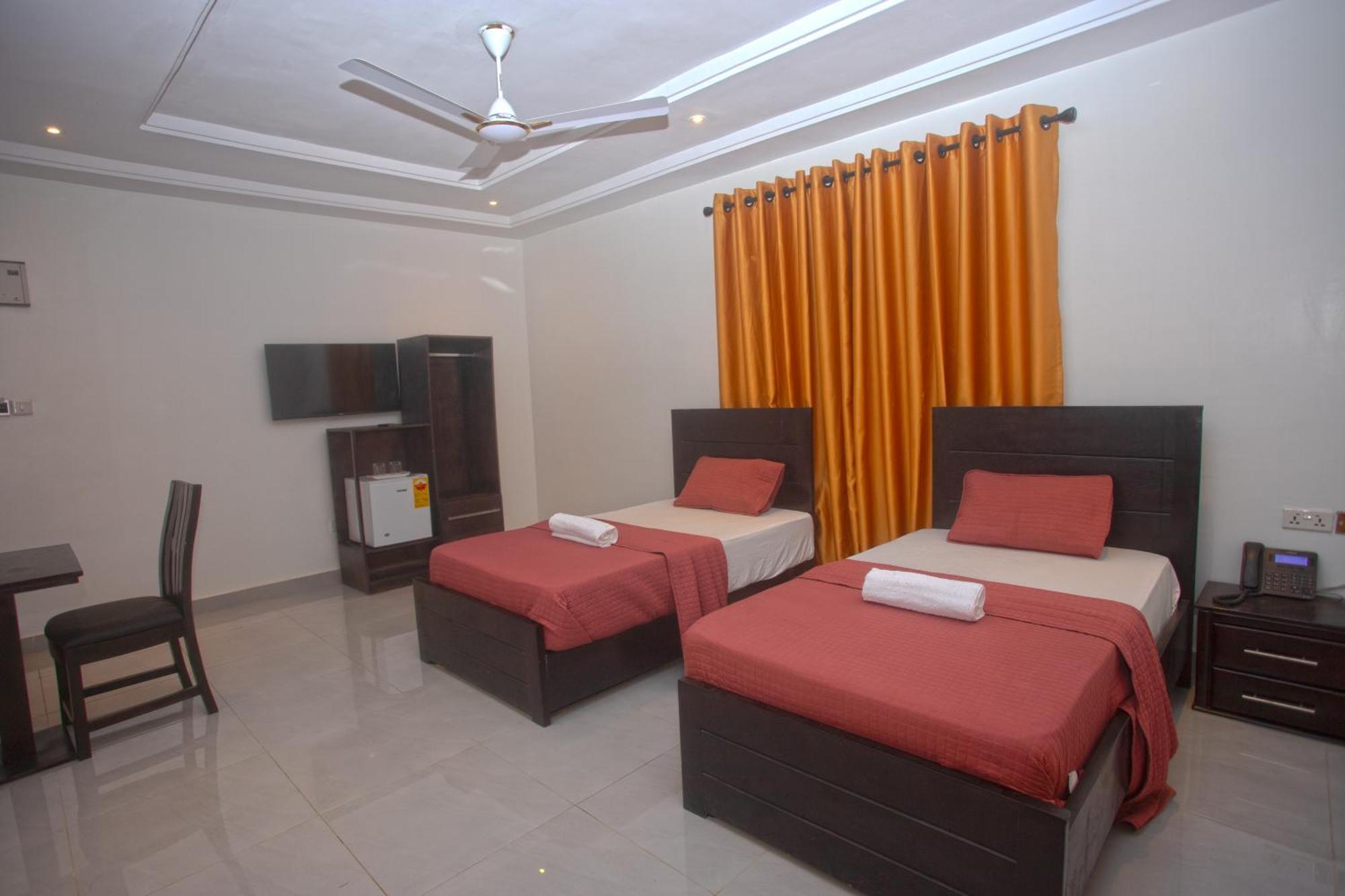 Labev Hotel Κούμασι Εξωτερικό φωτογραφία