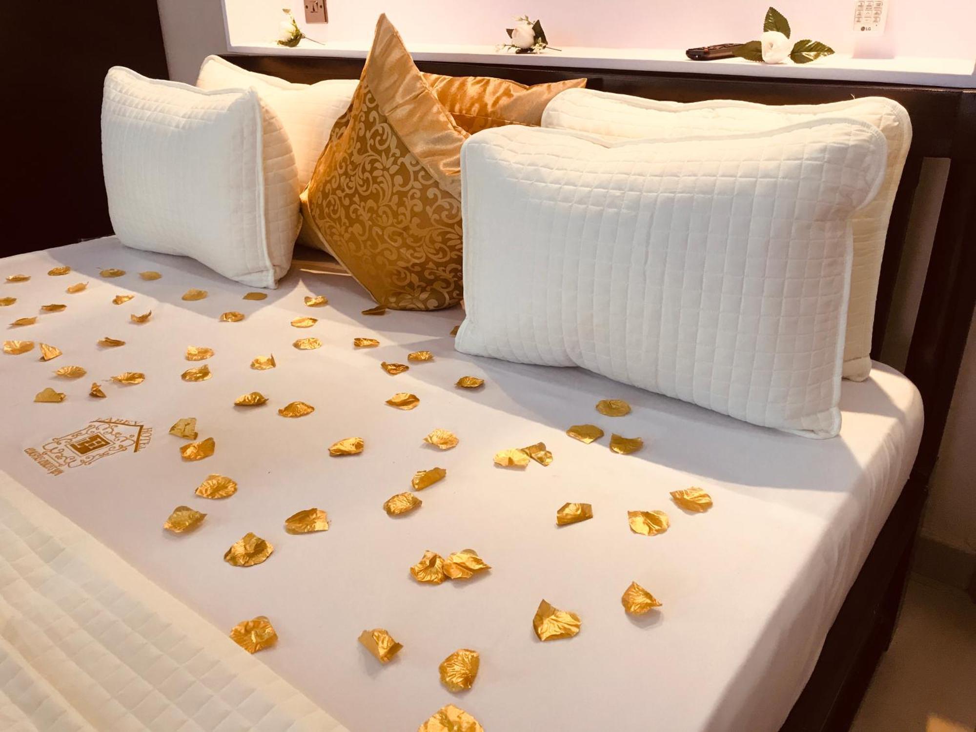 Labev Hotel Κούμασι Εξωτερικό φωτογραφία